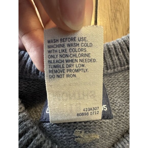 OshKosh Gray & Blue Sweater Boys Size 18 Months Preppy Comfy Classic V Neck - Picture 4 of 10